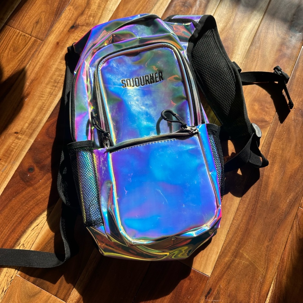 SoJourner Holographic Backpack w Waterpack